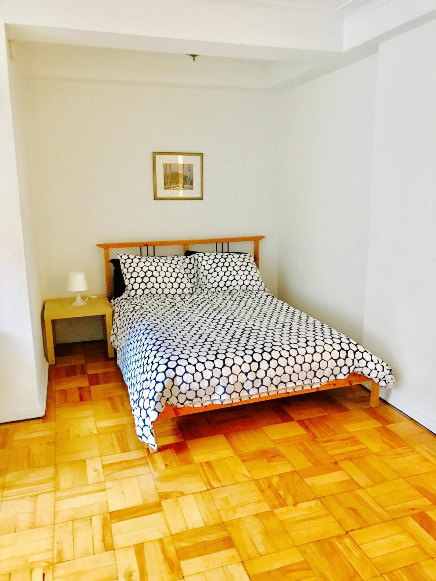 Stylish Montreal Apartment Comfortable Stay In The Golden Square Mile Exterior photo